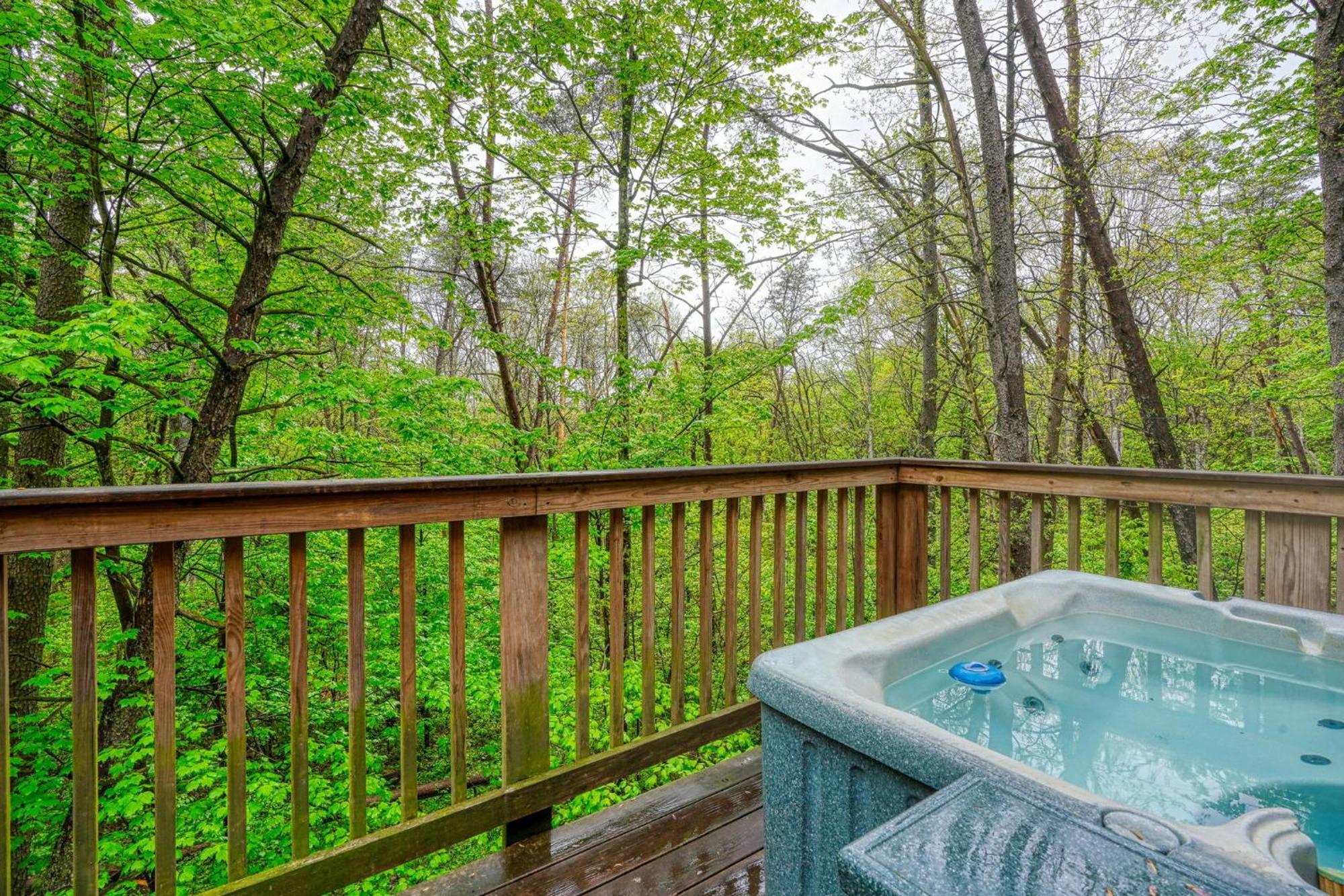 Blue Rose Cabins - Wildwoods Cabin โลแกน ภายนอก รูปภาพ